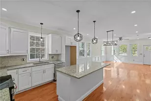 117 Sharon St, Providence, RI 02908 - Photo 10