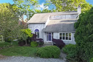 262 Wood Hill Rd, Narragansett, RI 02882 - Photo 2