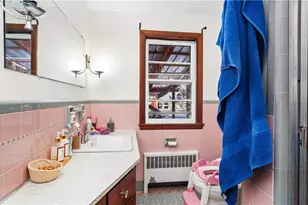 77 Minto St, Providence, RI 02908 - Photo 24