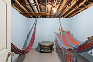 77 Minto St, Providence, RI 02908 - Photo 34