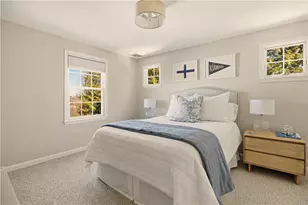 105 Lilac Ln, Portsmouth, RI 02871 - Photo 18