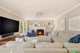 105 Lilac Ln, Portsmouth, RI 02871 - Photo 6