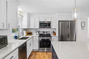 555 Mail Rd, Exeter, RI 02822 - Photo 8