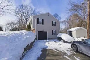 50 Briarwood Rd, Cranston, RI 02920 - Photo 32