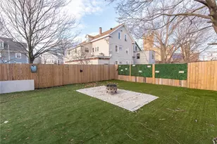 49 Hollis St, Providence, RI 02907 - Photo 16