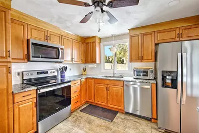 8 Surrey Lane, West Warwick, RI 02893 - Photo 14
