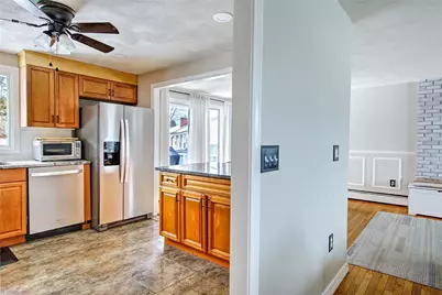 8 Surrey Lane, West Warwick, RI 02893 - Photo 12