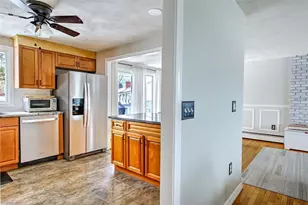 8 Surrey Ln, West Warwick, RI 02893 - Photo 12