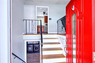 8 Surrey Lane, West Warwick, RI 02893 - Photo 4