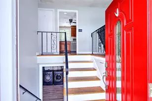 8 Surrey Ln, West Warwick, RI 02893 - Photo 4