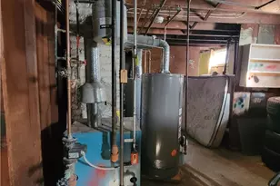 115 Bellevue Ave, Pawtucket, RI 02861 - Photo 28