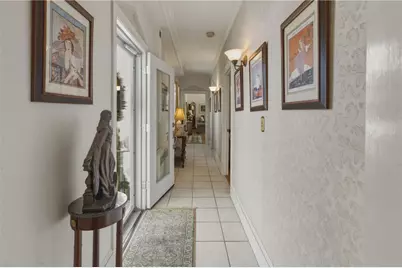 553 Bellevue Avenue #6, Newport, RI 02840 - Photo 4