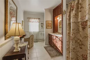 553 Bellevue Ave, Newport, RI 02840 - Photo 22