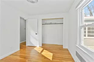 14 Winthrop St, East Providence, RI 02915 - Photo 16