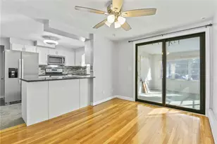 14 Winthrop St, East Providence, RI 02915 - Photo 8