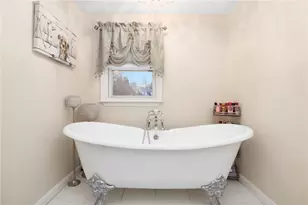 29 Golini Dr, Johnston, RI 02919 - Photo 20