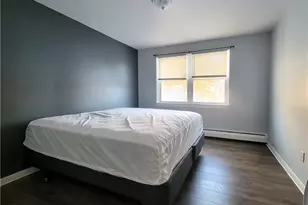 70 Carroll Ave, Newport, RI 02840 - Photo 10
