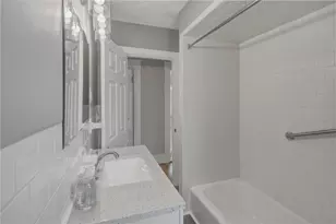 37 West St, West Warwick, RI 02893 - Photo 34