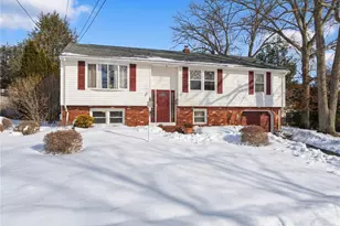 72 Julia Dr, North Providence, RI 02911 - Photo 2