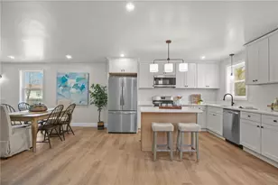 354 Jastram St, Providence, RI 02908 - Photo 10