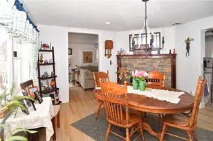 37 Gerald St, Warwick, RI 02886 - Photo 6