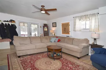 37 Gerald Street, Warwick, RI 02886 - Photo 2