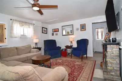 37 Gerald Street, Warwick, RI 02886 - Photo 4