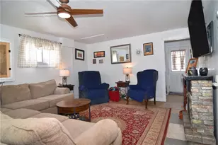 37 Gerald St, Warwick, RI 02886 - Photo 4