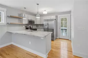 12 Park Ave, Narragansett, RI 02882 - Photo 8