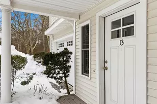 12 Park Ave, Narragansett, RI 02882 - Photo 2