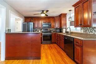 152 Almy St, Warwick, RI 02886 - Photo 10