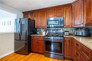 152 Almy St, Warwick, RI 02886 - Photo 12