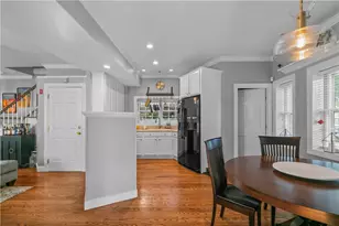 34 Catherine St, Newport, RI 02840 - Photo 4