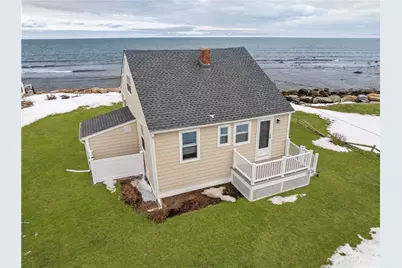 28 Glenwood Avenue, Narragansett, RI 02882 - Photo 2