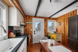28 Glenwood Ave, Narragansett, RI 02882 - Photo 14