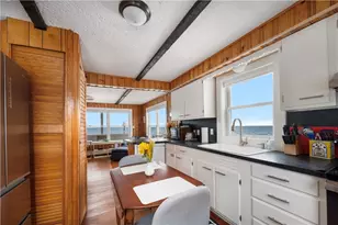 28 Glenwood Ave, Narragansett, RI 02882 - Photo 12