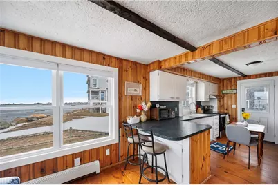 28 Glenwood Avenue, Narragansett, RI 02882 - Photo 12