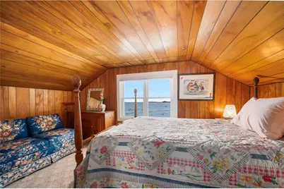 28 Glenwood Avenue, Narragansett, RI 02882 - Photo 18