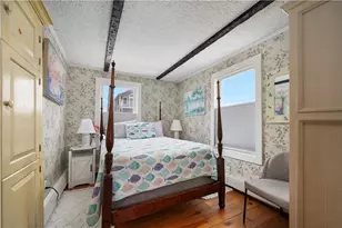 28 Glenwood Ave, Narragansett, RI 02882 - Photo 16