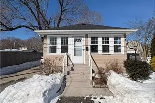 39 Mawney Ave, Warwick, RI 02889 - Photo 1