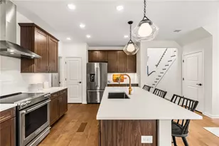 34 E Pt Dr, East Providence, RI 02916 - Photo 10