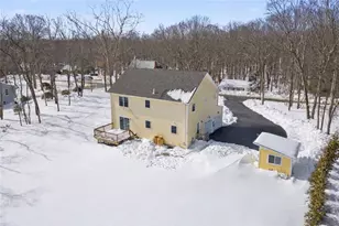 100 Franklin Rd, Scituate, RI 02825 - Photo 8