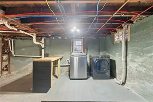 252 S Main St, Coventry, RI 02816 - Photo 24