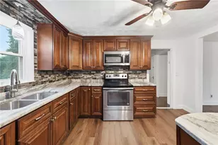 252 S Main St, Coventry, RI 02816 - Photo 4