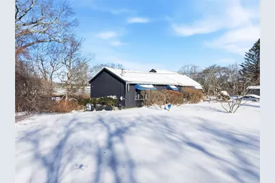 585 Meadow View Avenue, Warwick, RI 02889 - Photo 2