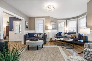 21 Bedlow Ave, Newport, RI 02840 - Photo 6