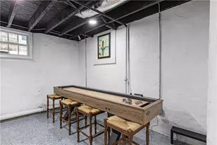 21 Bedlow Ave, Newport, RI 02840 - Photo 32