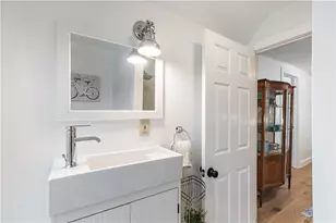 21 Bedlow Ave, Newport, RI 02840 - Photo 26