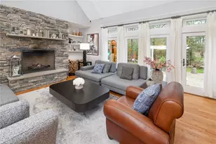 7 Thornewood Dr, Lincoln, RI 02865 - Photo 18