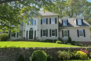 7 Thornewood Dr, Lincoln, RI 02865 - Photo 1